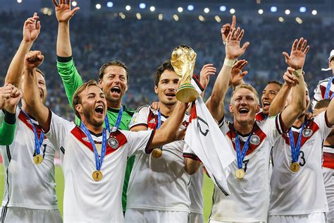 2014 FIFA World Cup: En Triumphal Saga av Tysk Fotbollskicklighet och Strategisk Briljans